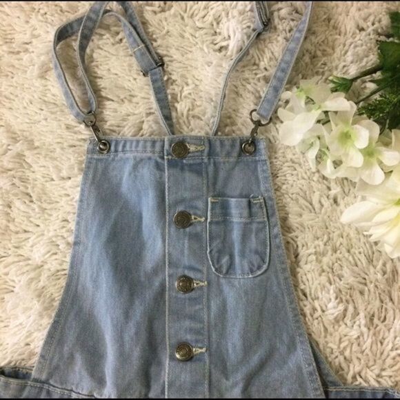 Forever 21 Shortail Denim Overalls Size 27 - Picture 2 of 9